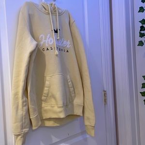 Light yellow Hollister hoodie adult xs